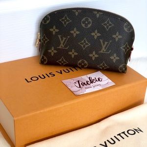 ❌ SOLD ❌ Authentic LV Cosmetic Pouch PM